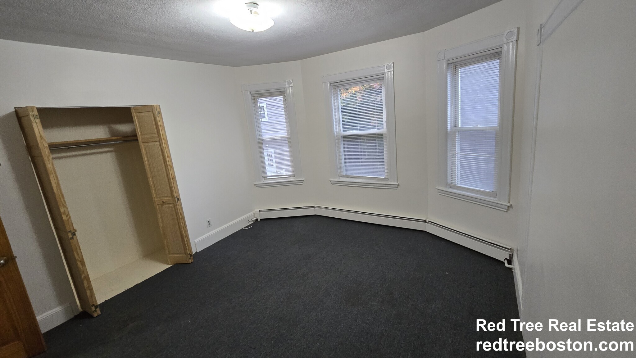 40 Brackett St, Oak Square