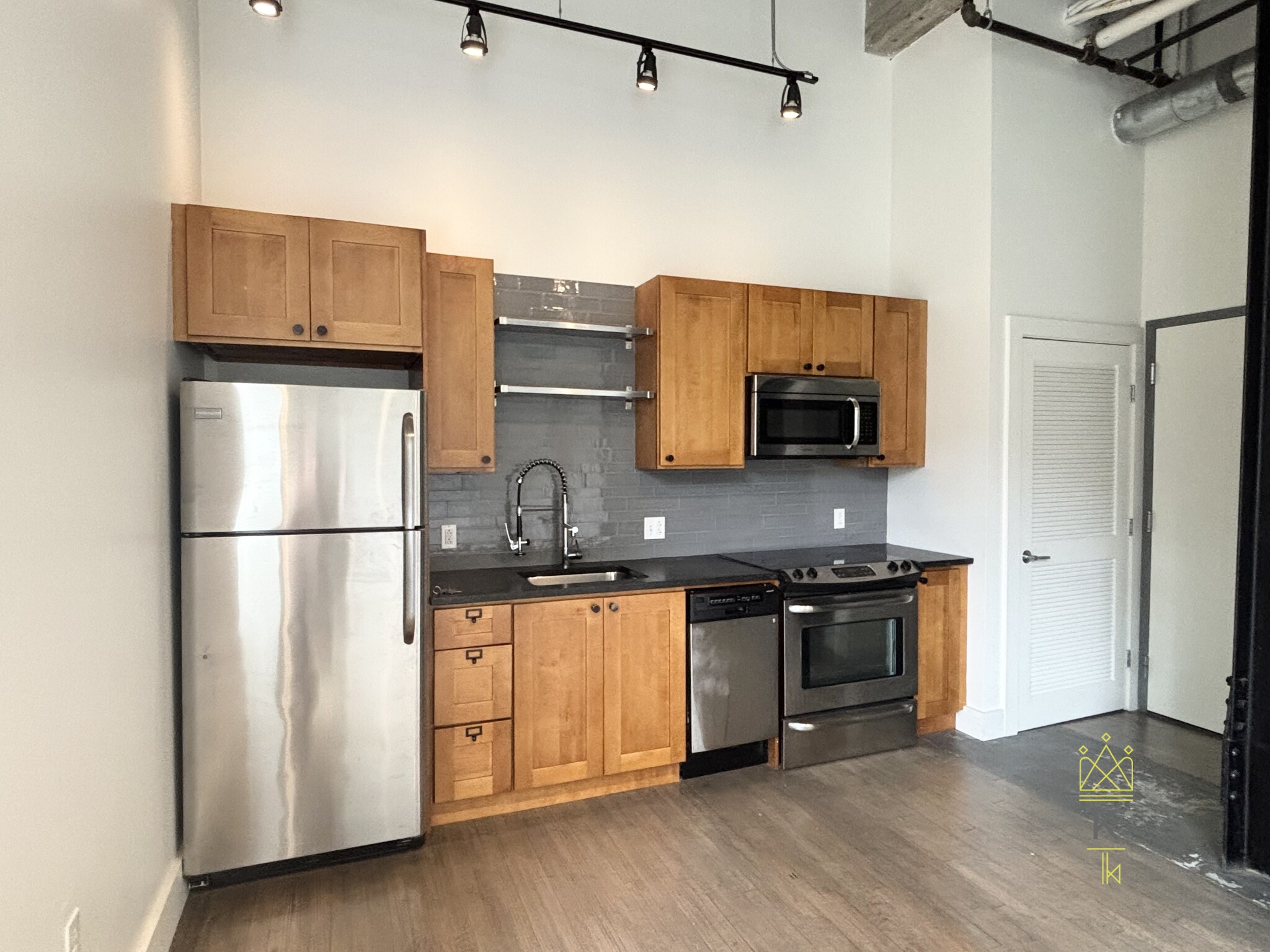 20 Sunnyside St, Jamaica Plain