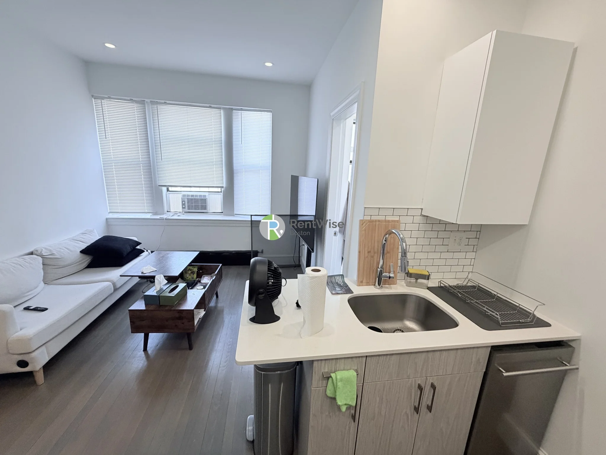 11 Queensberry St, Fenway