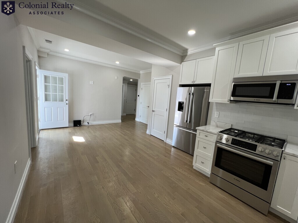 14 Mount Hood Rd, Brighton