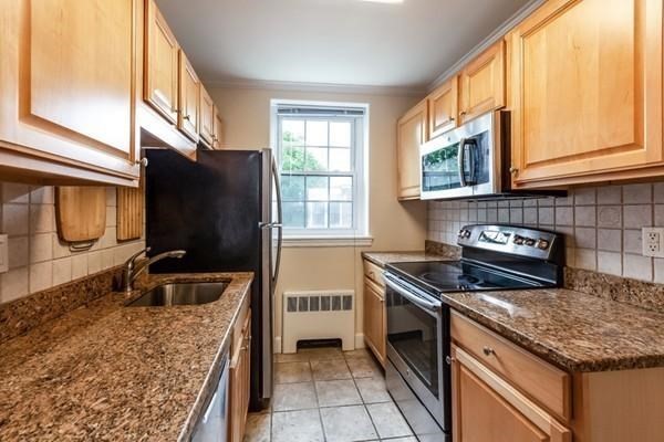 21 Englewood Ave, Corey Hill