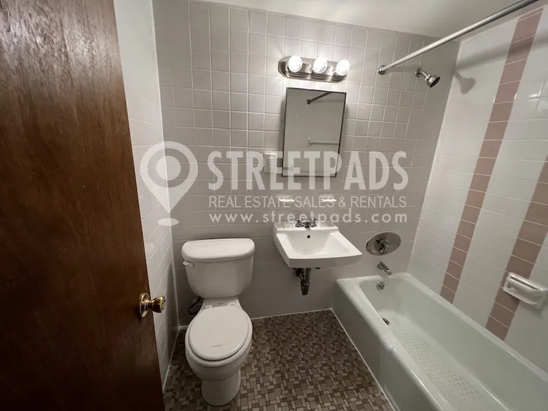 70 South Huntington Ave, Mission Hill