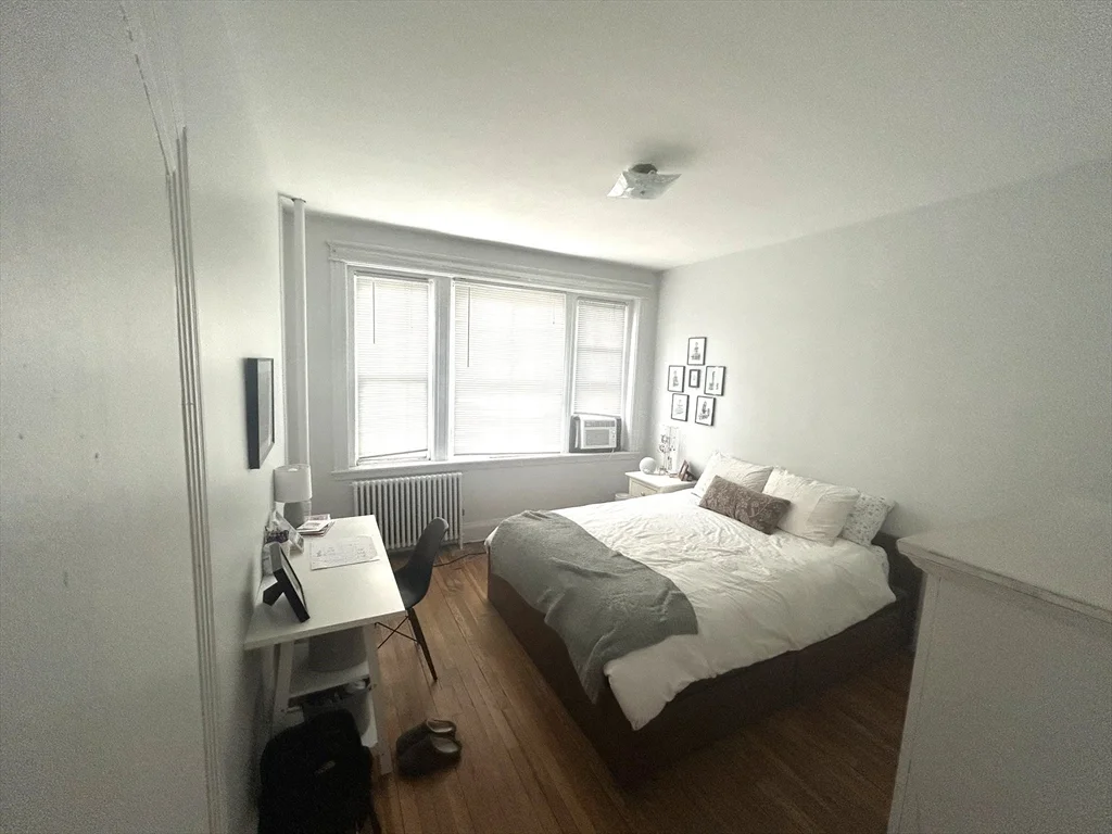 211 Saint Paul St, Coolidge Corner