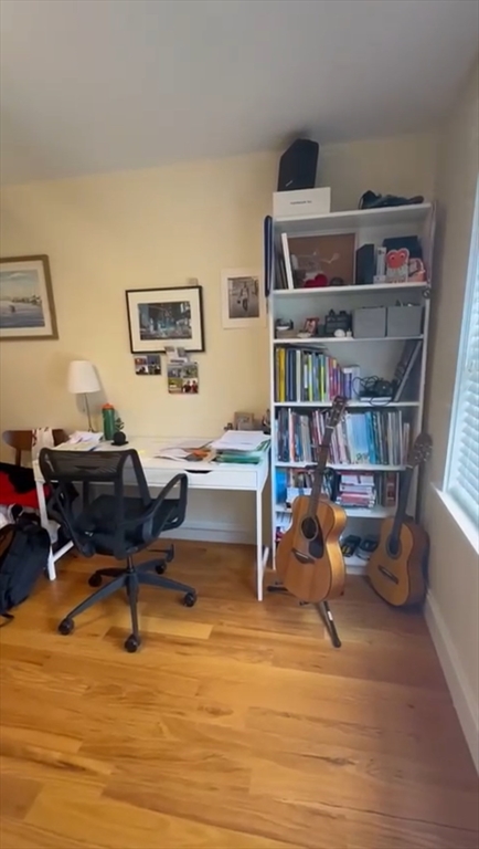 47 Wallace St, Tufts