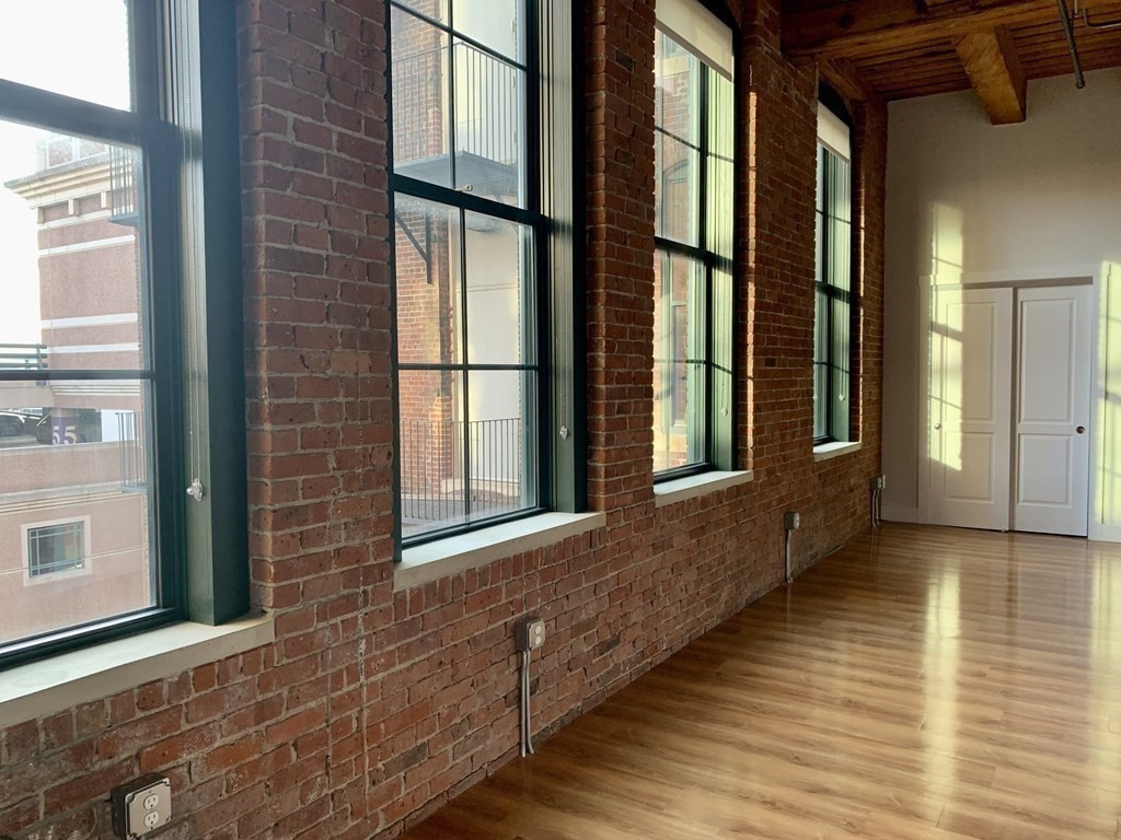 49 Melcher, South Boston