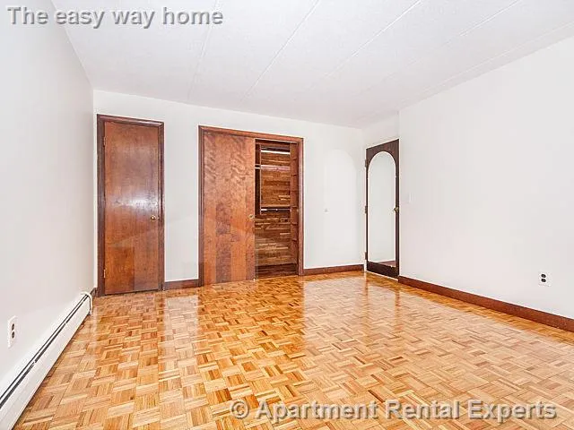 31 Harris St, Other