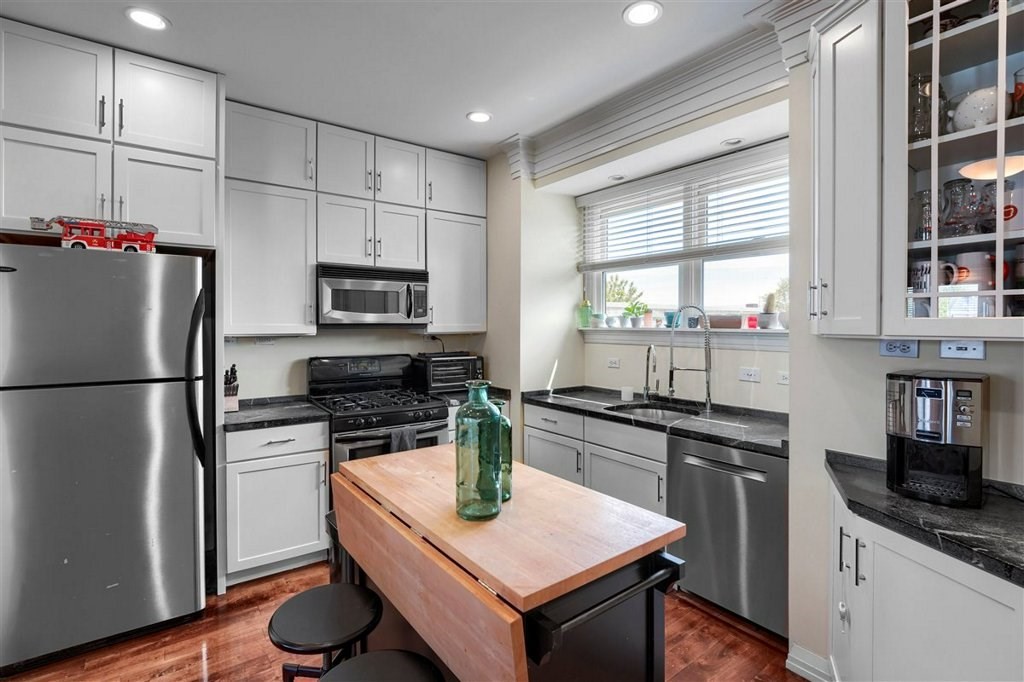 360-362 Dorchester St, South Boston