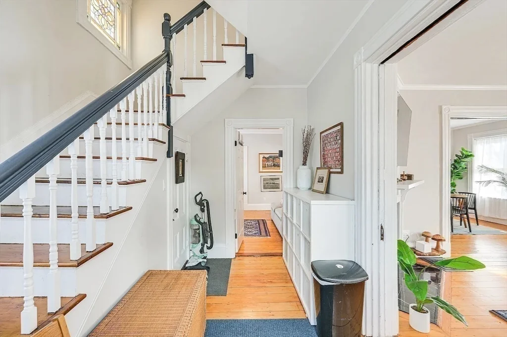 44 Cottage St, Watertown