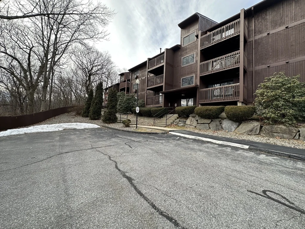 340 Sunderland Rd, Worcester