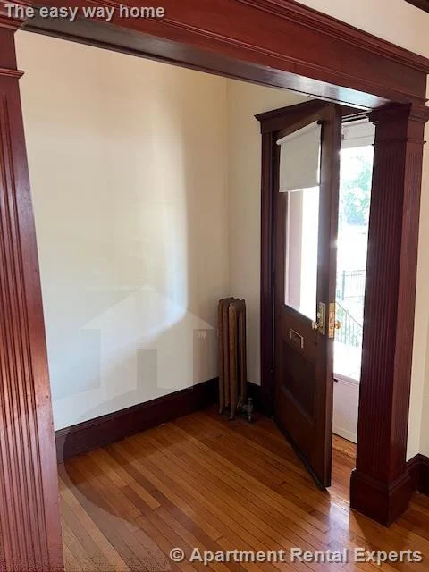 76 Powderhouse Blvd, Davis Square