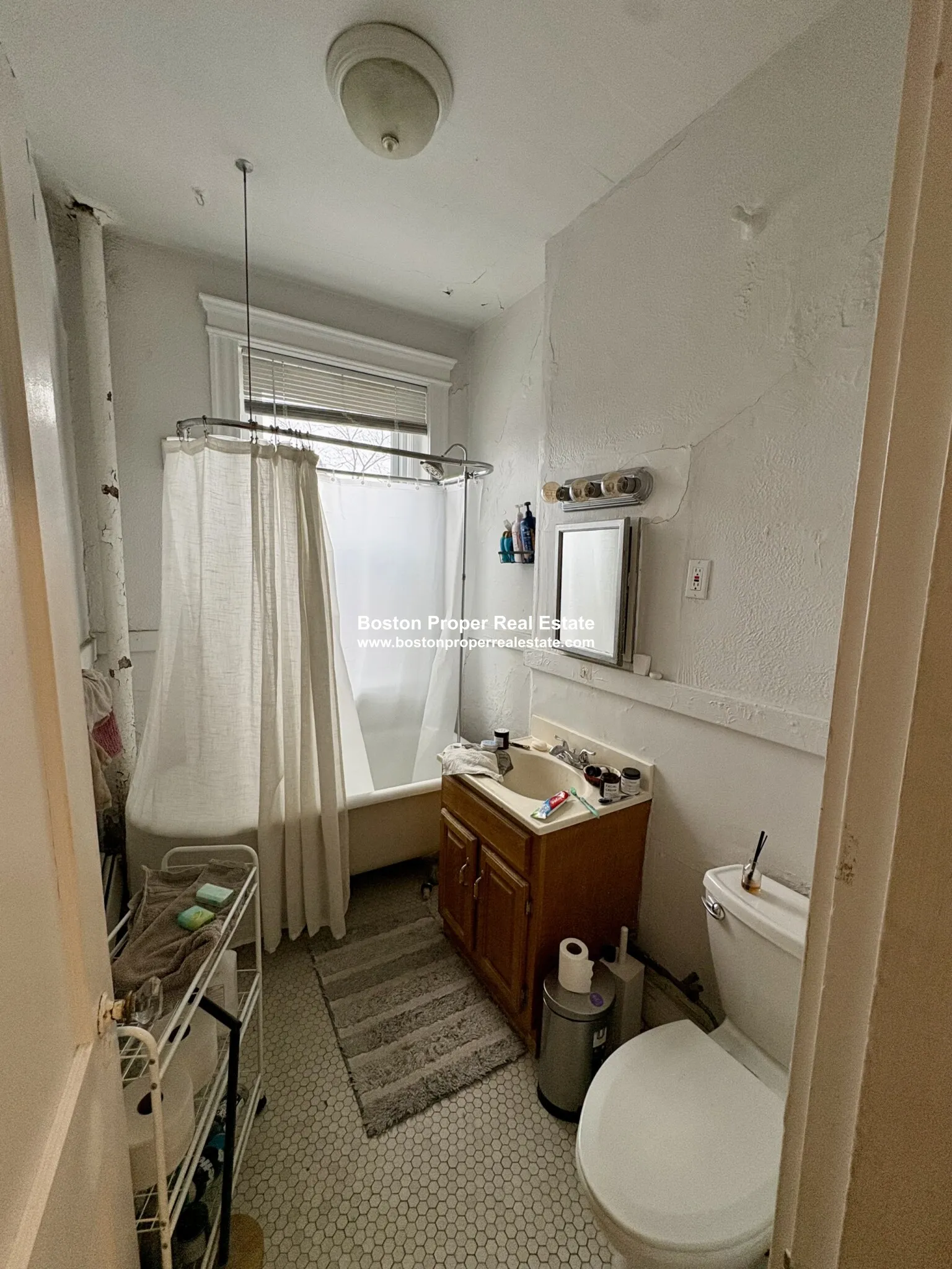 211 Park Dr, Fenway