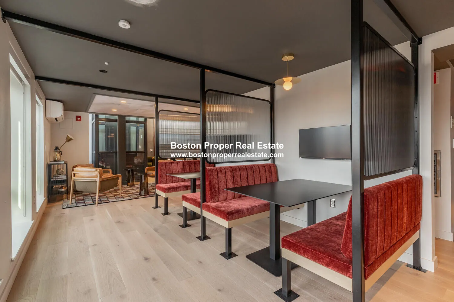 28 Exeter St, Back Bay