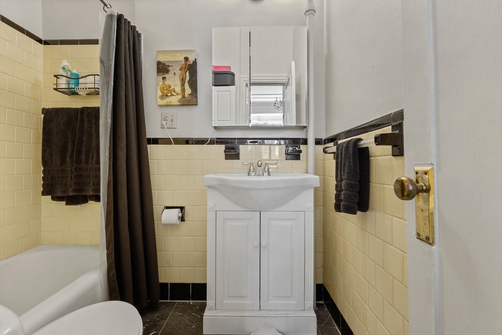 171 Beacon St, Back Bay