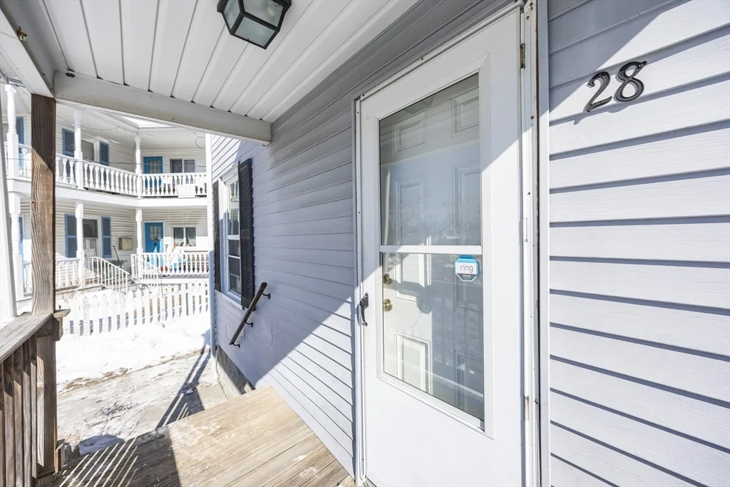 28 Richmond St, Blackstone