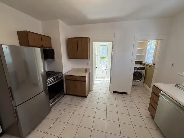11 Playstead Rd, Newton Corner