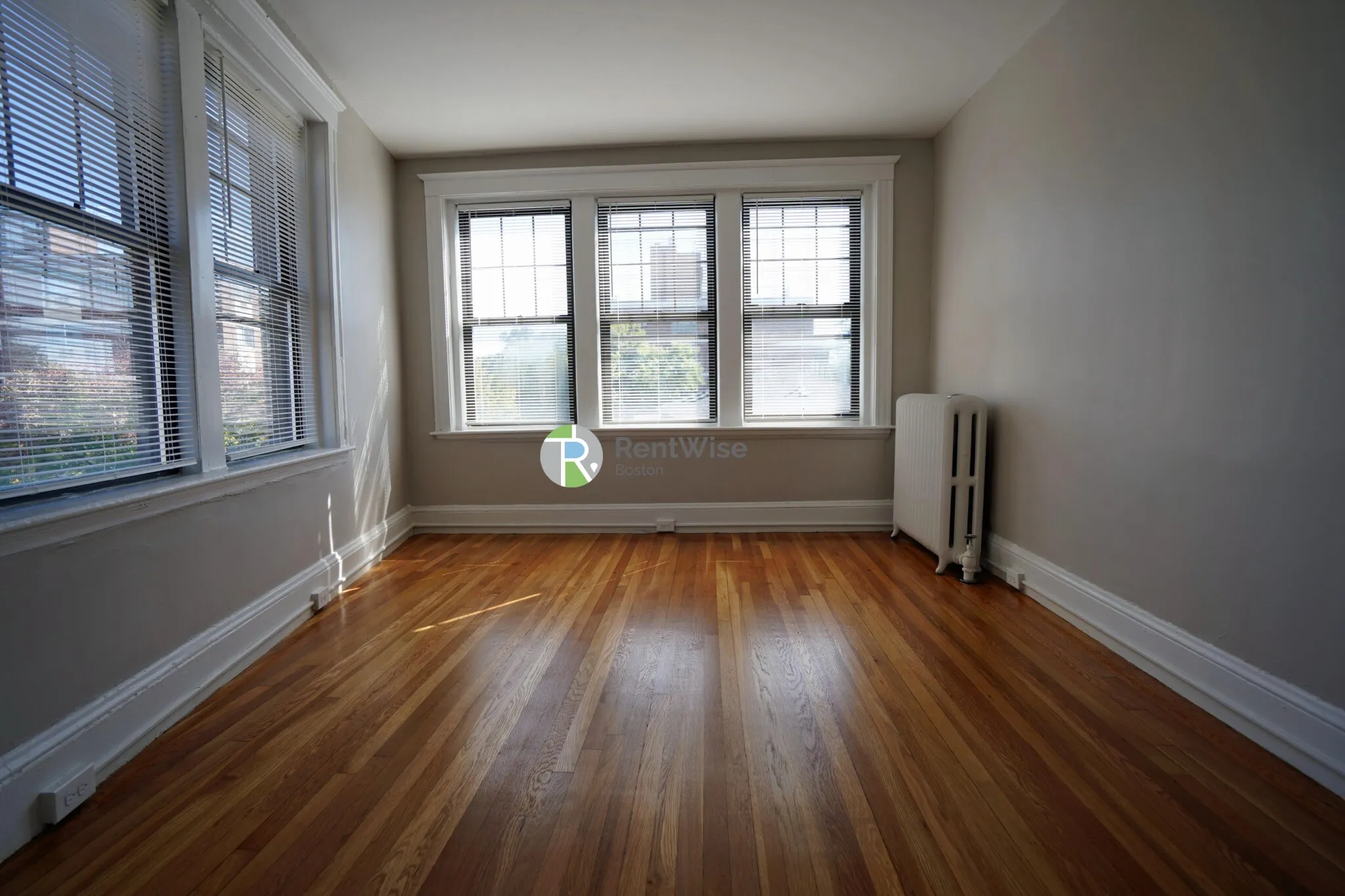 292 Harvard St, Mid-Cambridge