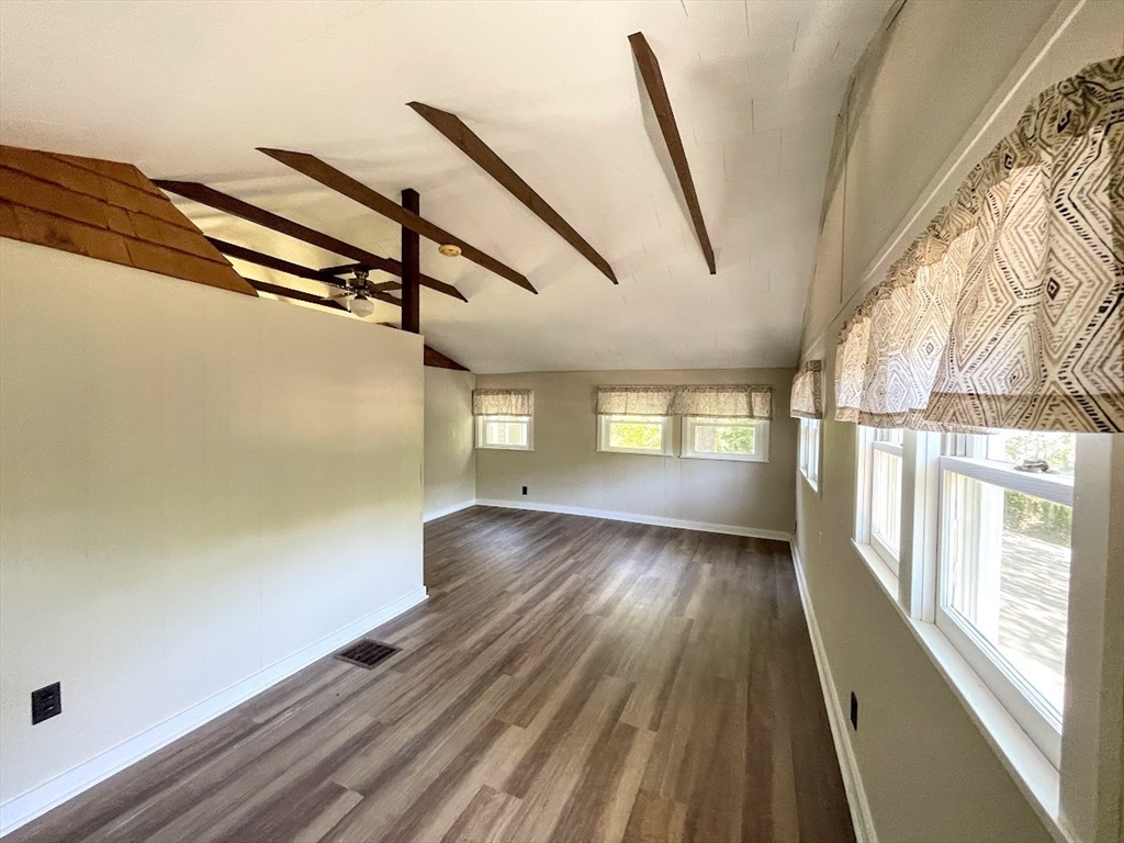 201 Fire Road, 16, Lunenburg