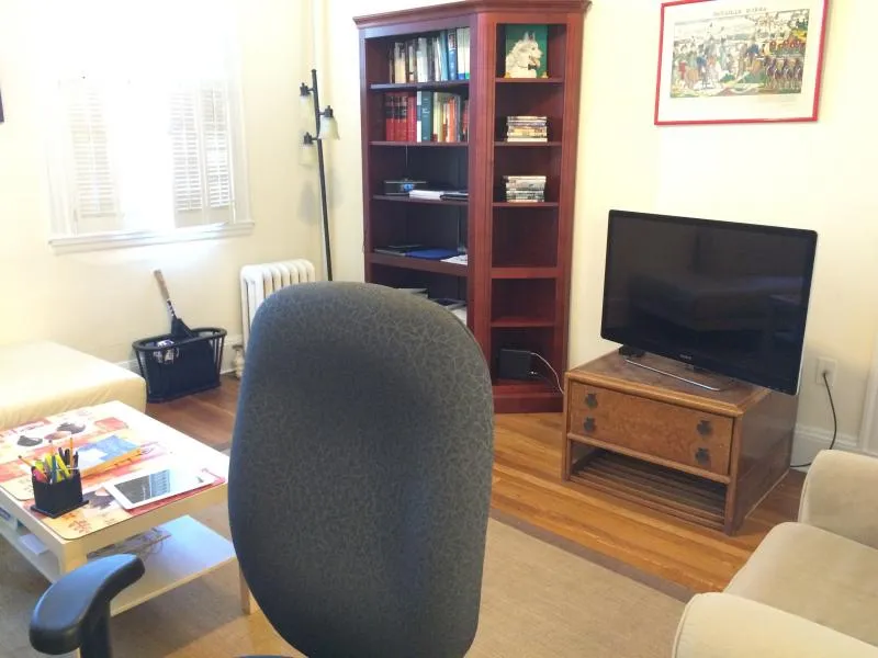 1616 Massachusetts Ave, Neighborhood Nine