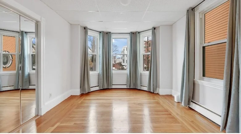 823 Dorchester Ave, Dorchester