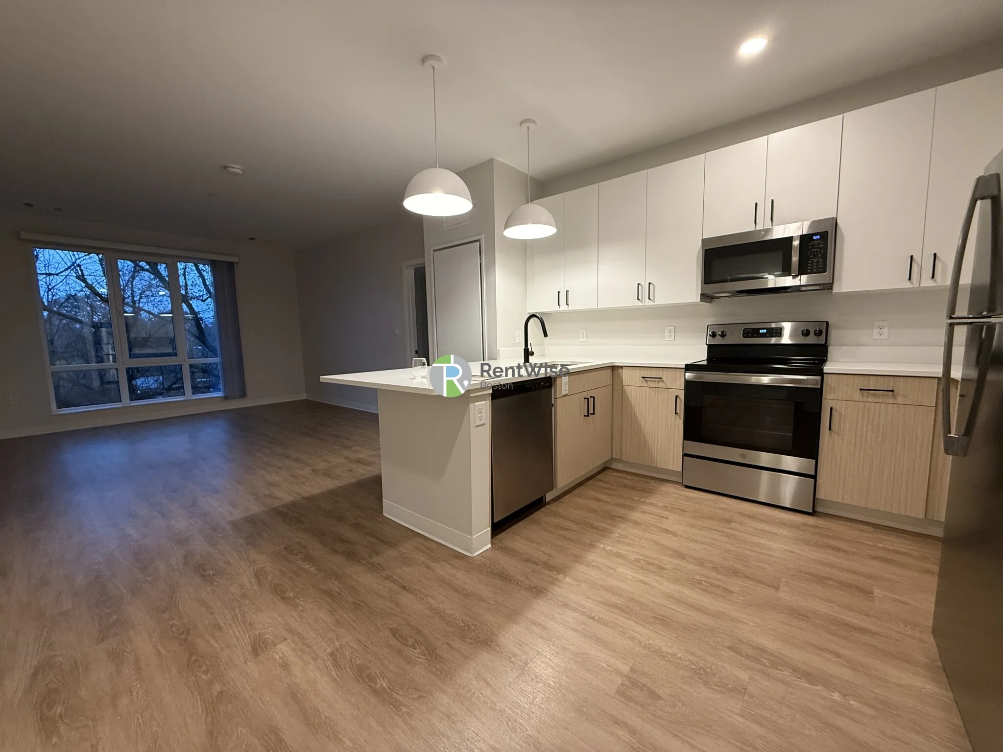 289 Walk Hill St, Roslindale