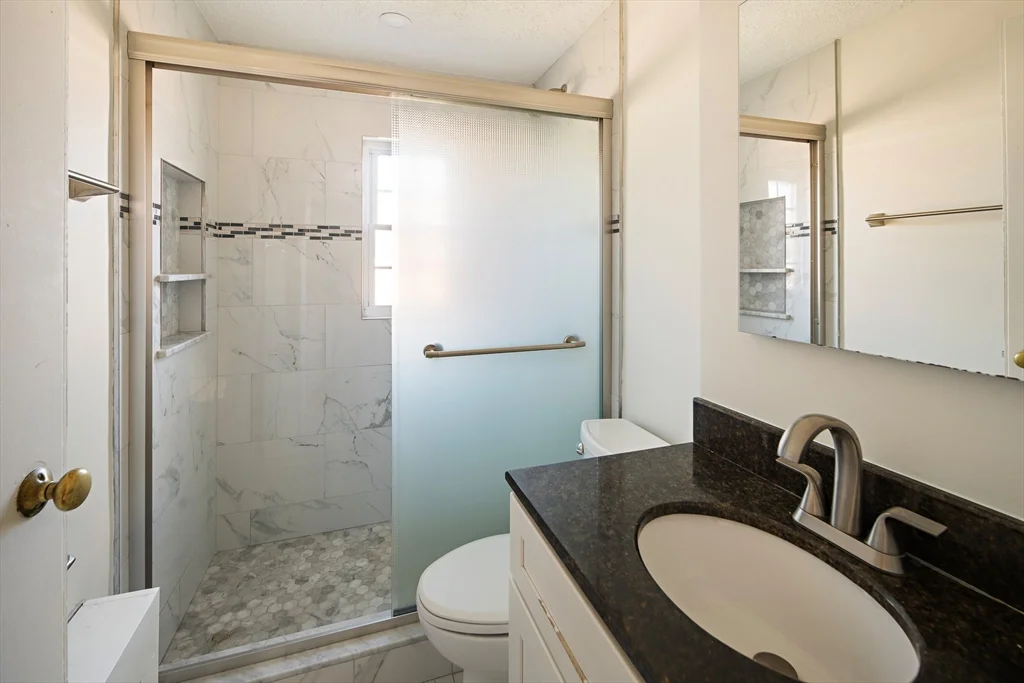 39 Charlesbank Rd, Newton