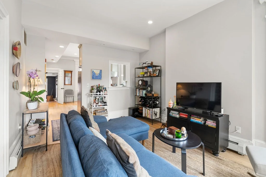 437 Shawmut Ave, South End