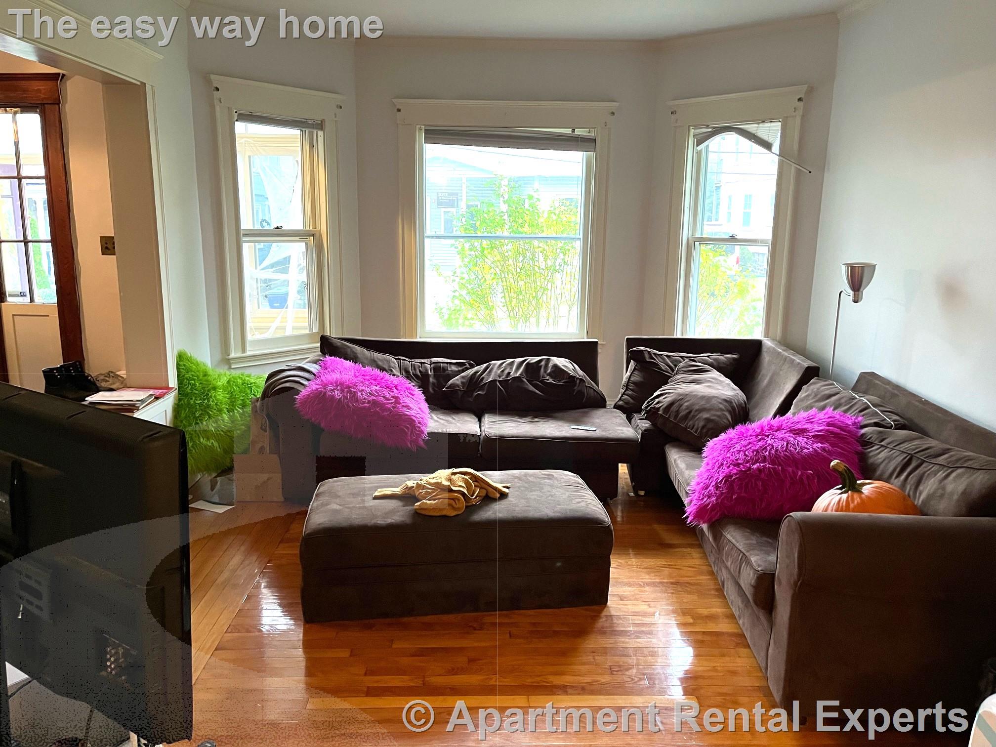 16 Chetwynd Rd, Tufts