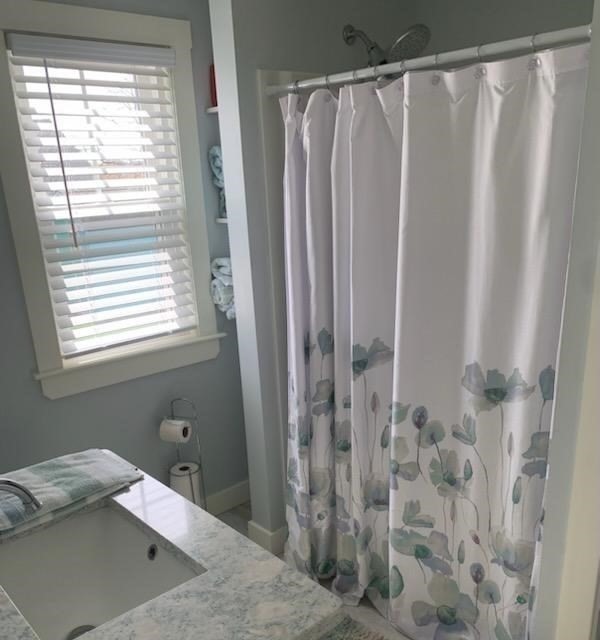 683 Ocean St, Marshfield