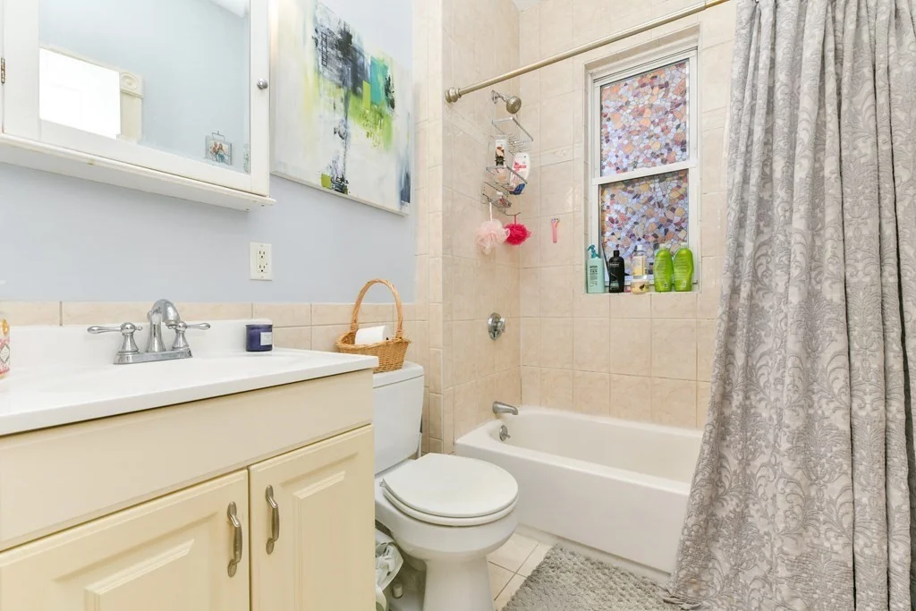 733 E 3rd St, South Boston