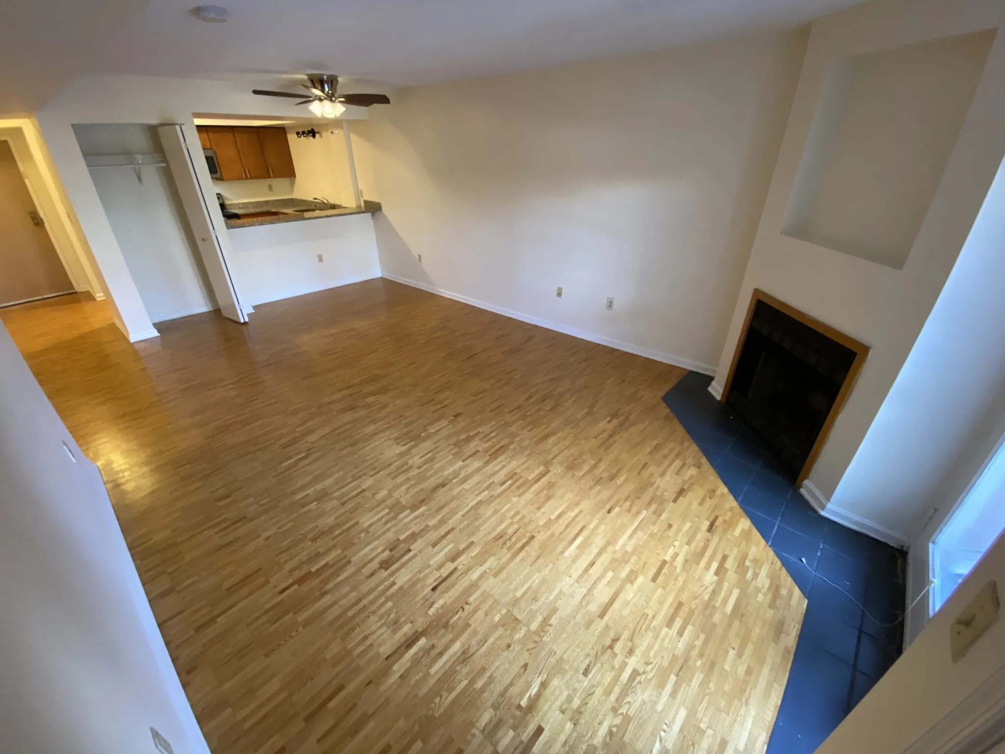 345 Franklin St, Riverside