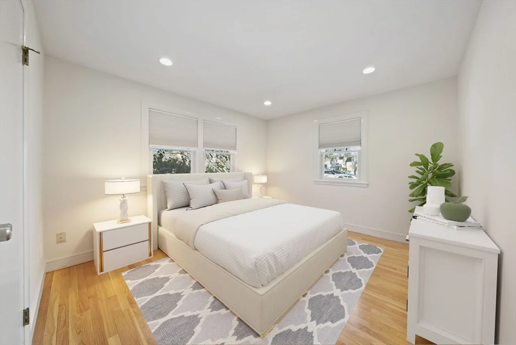 55 Evelyn Rd, Needham