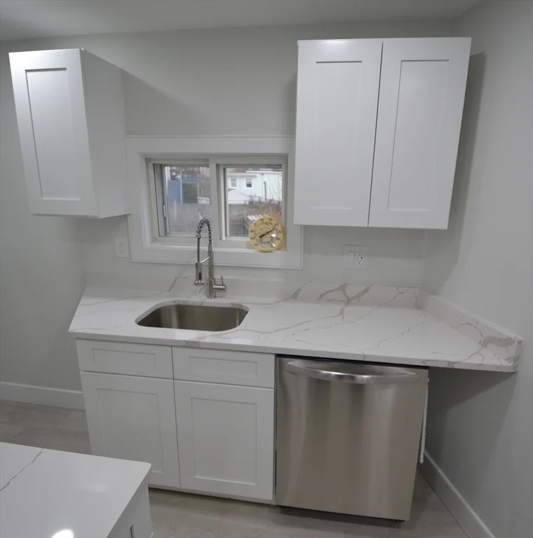 15 Avalon St, Revere