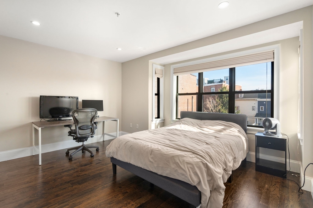 215 Athens St, South Boston