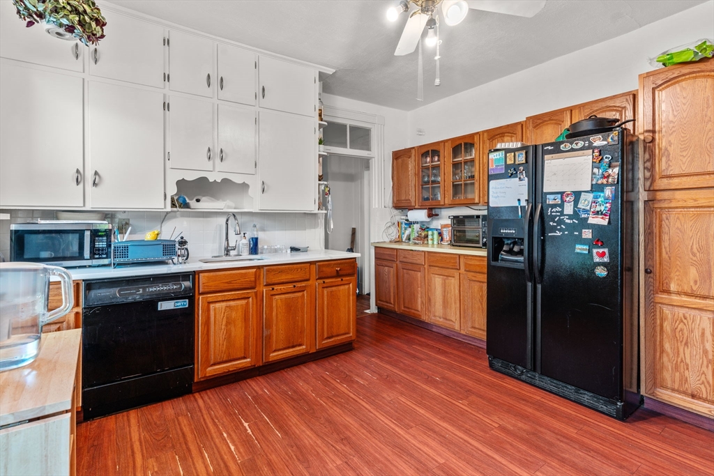 40 Perry St, Central Village