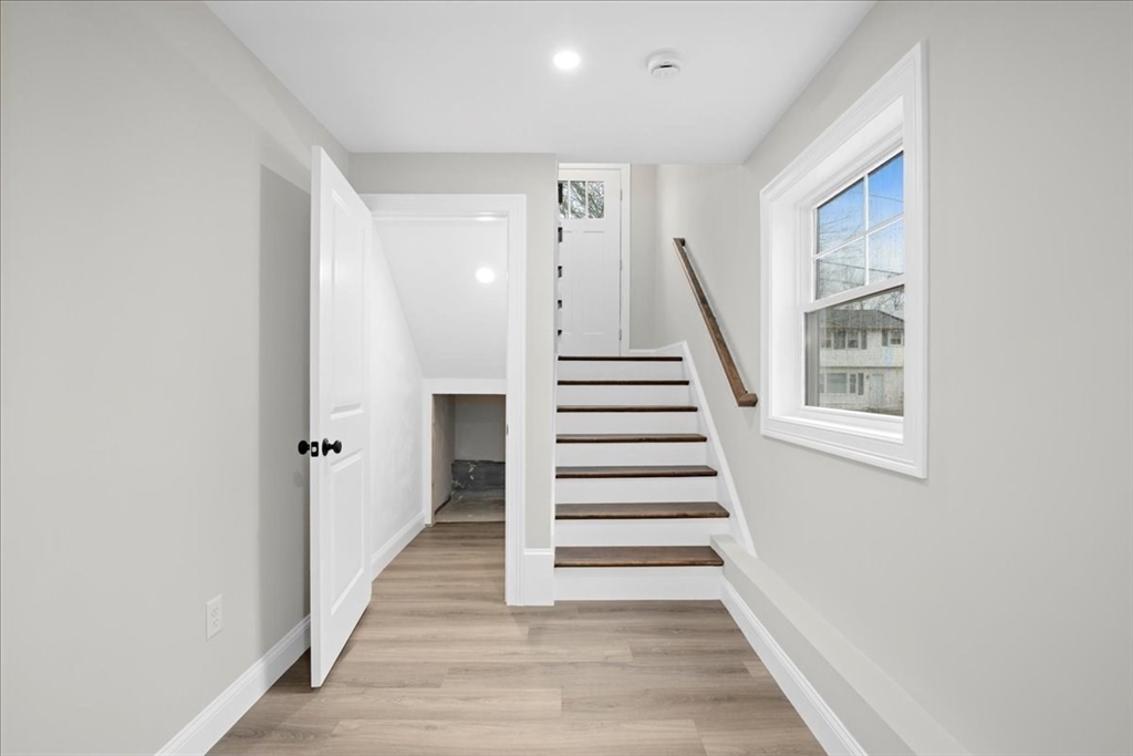 33 Third St, Worcester