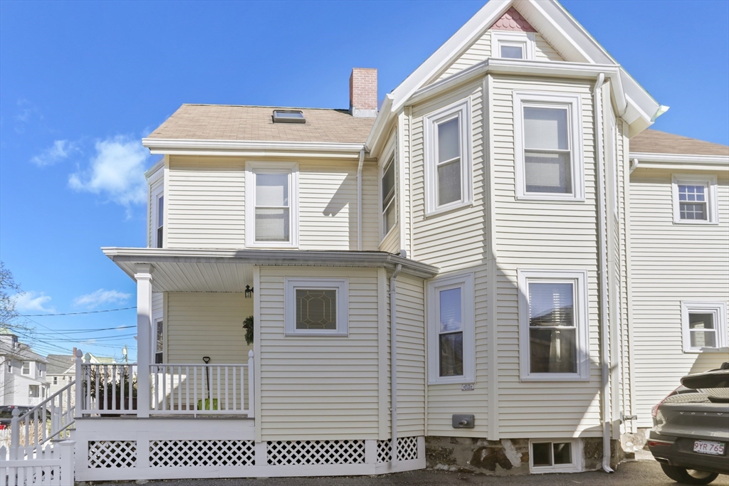 34 Bayard St, Allston