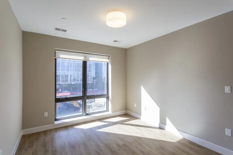 33 Rogers St, East Cambridge