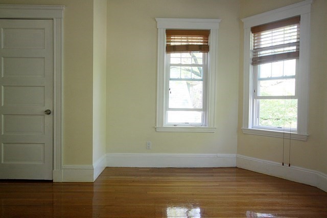 266 Lake Ave, Newton