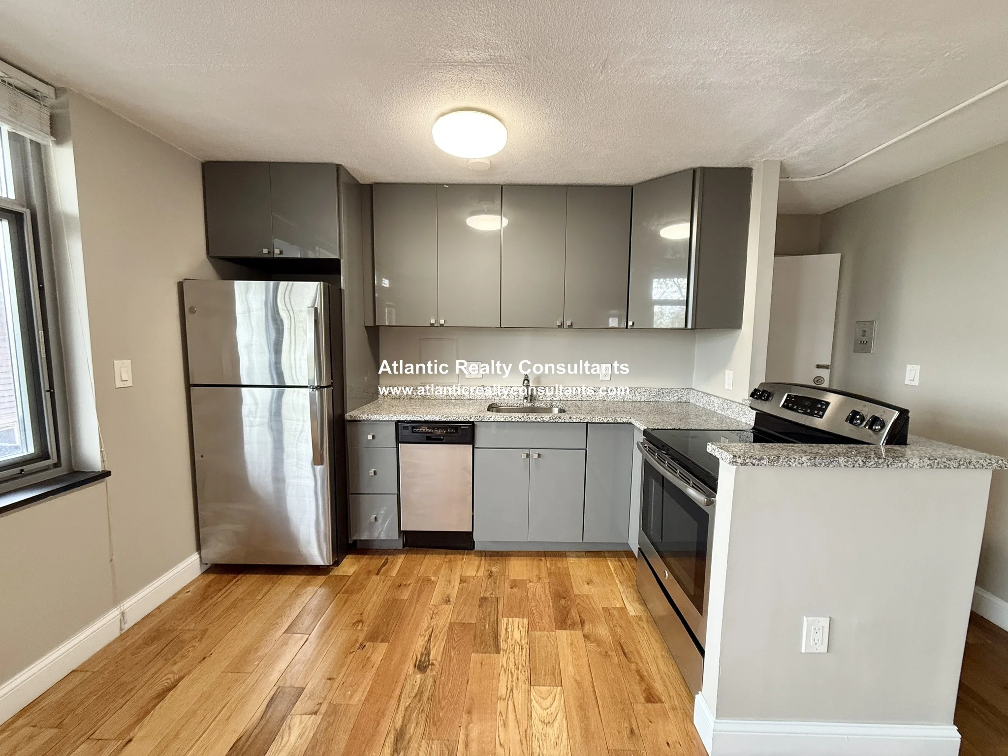 125 Trapelo Rd, Belmont