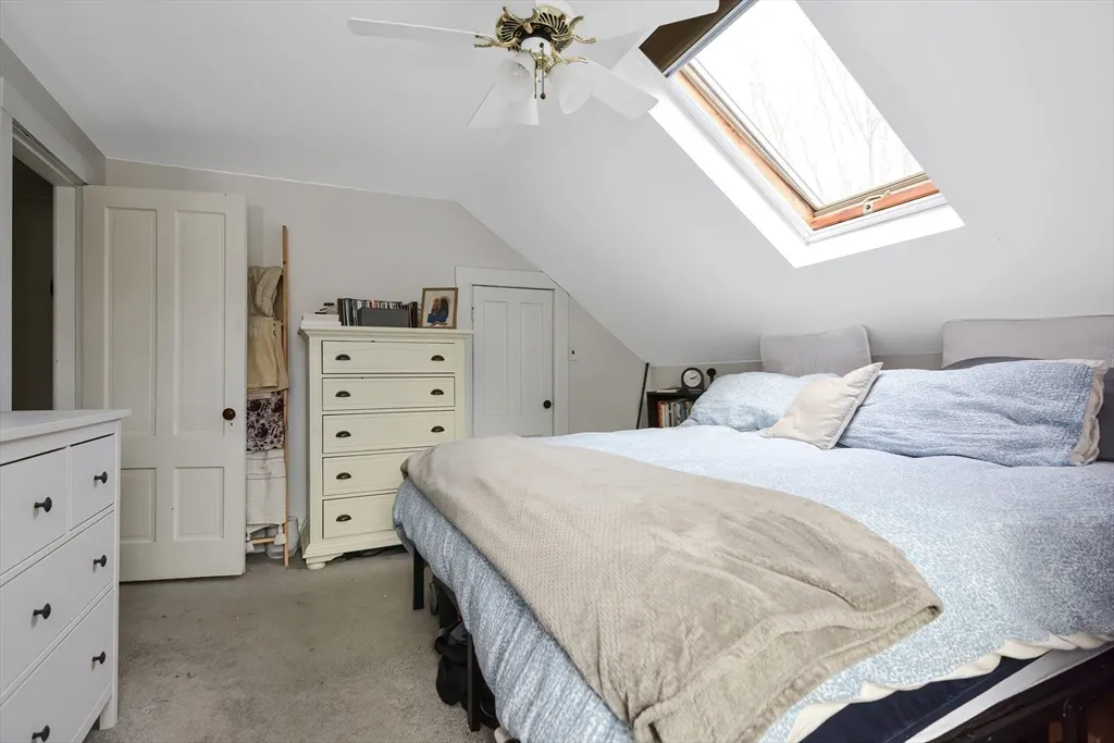 21 Cemetery St, Hopedale