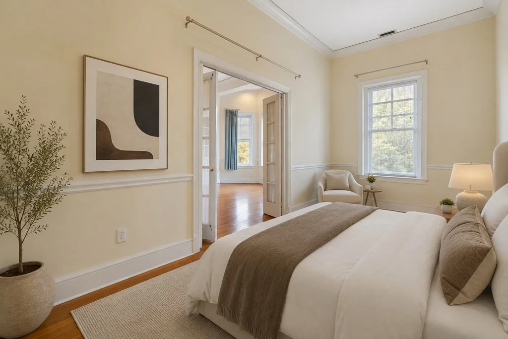 216 Commonwealth Ave, Back Bay
