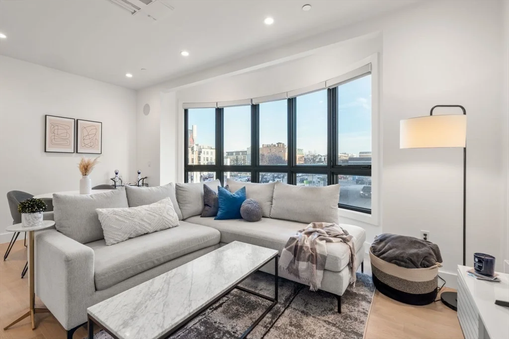 75 W Broadway, South Boston