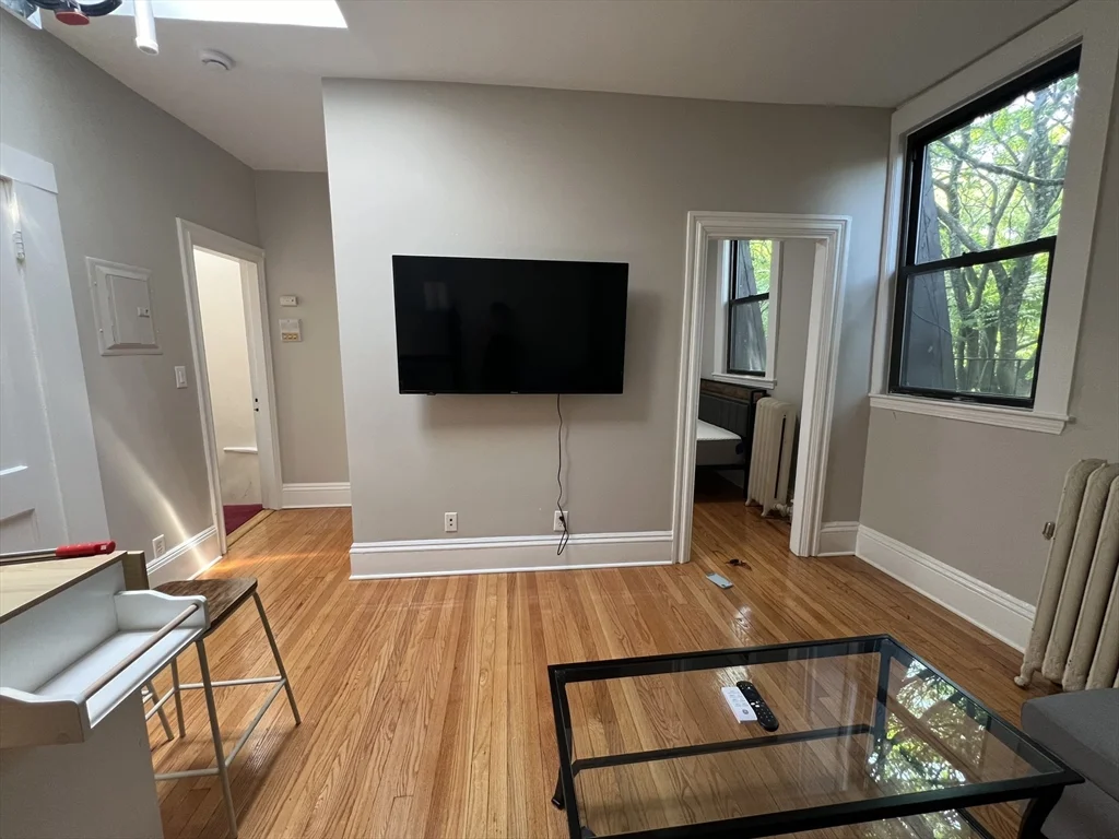 141 Arlington St, Bay Village