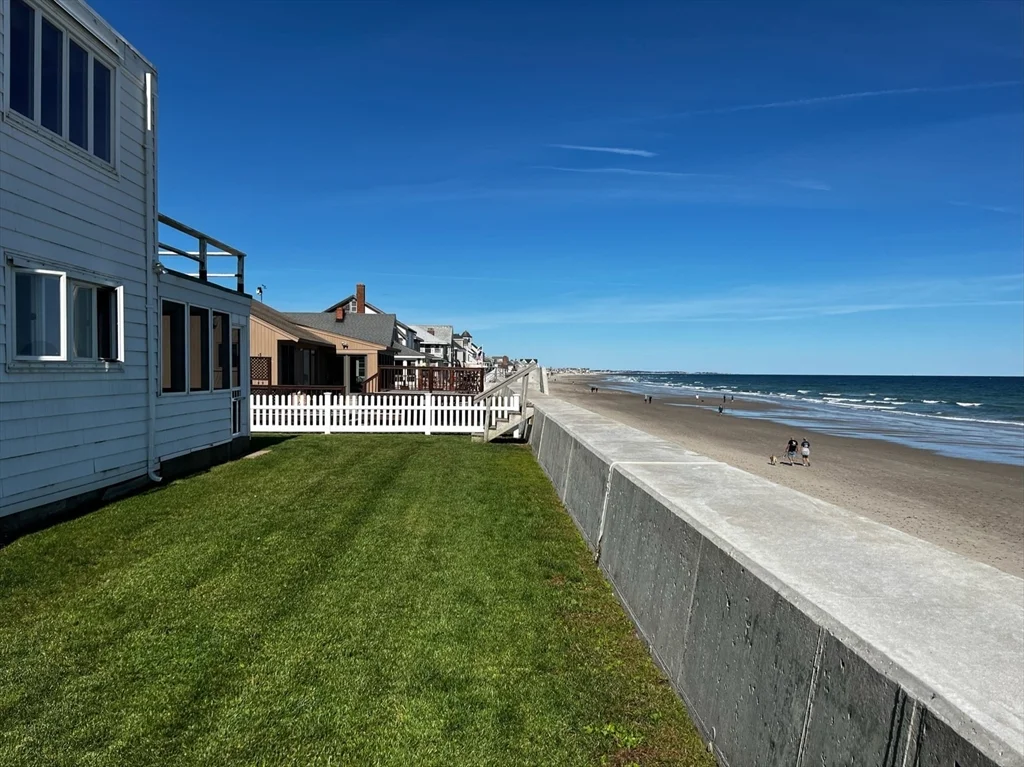 254 Foster Ave, Marshfield