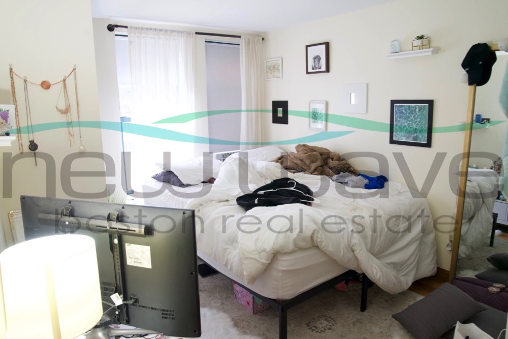 400 Massachusetts Ave, South End