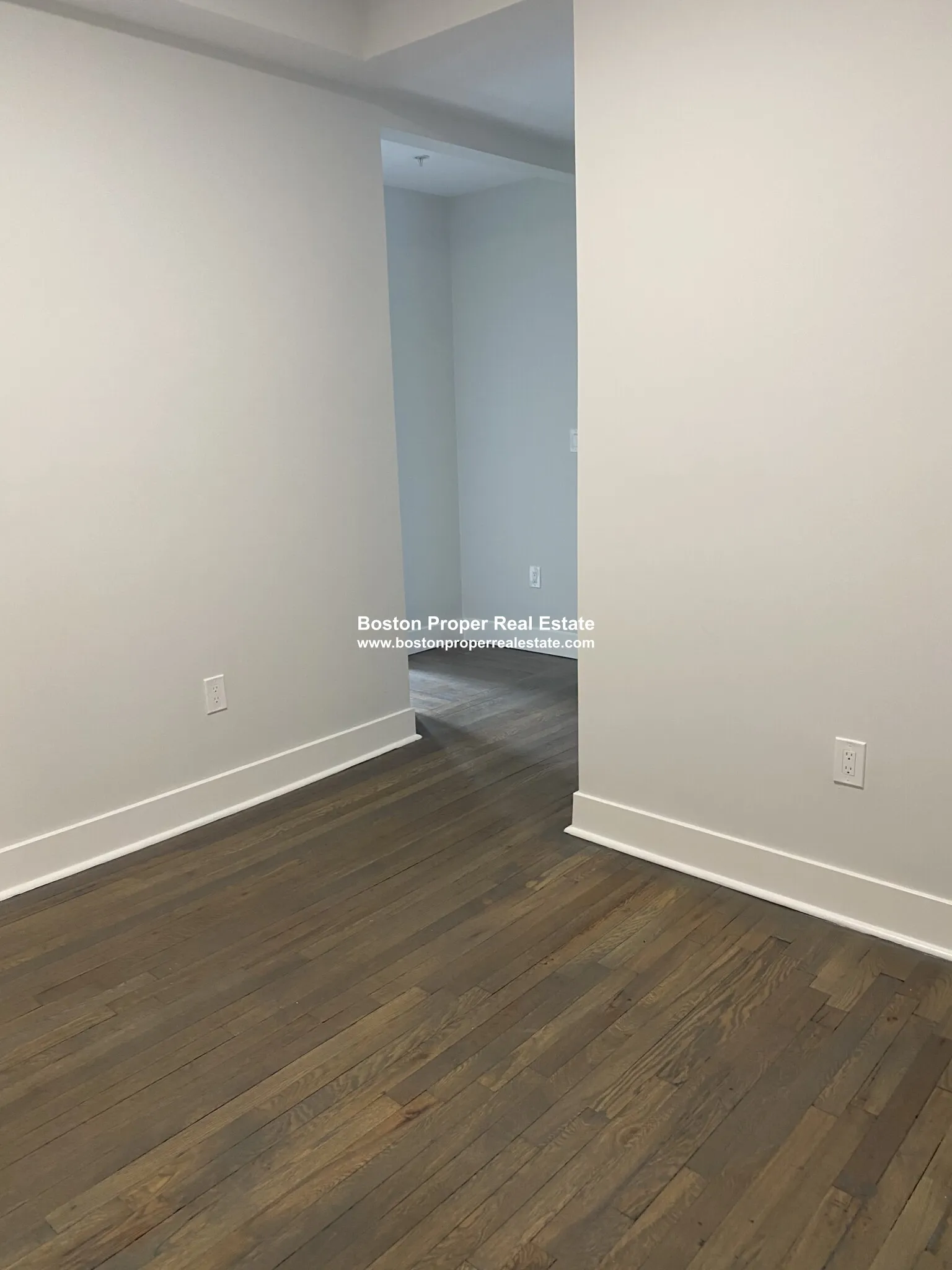 81 Park Dr, Fenway