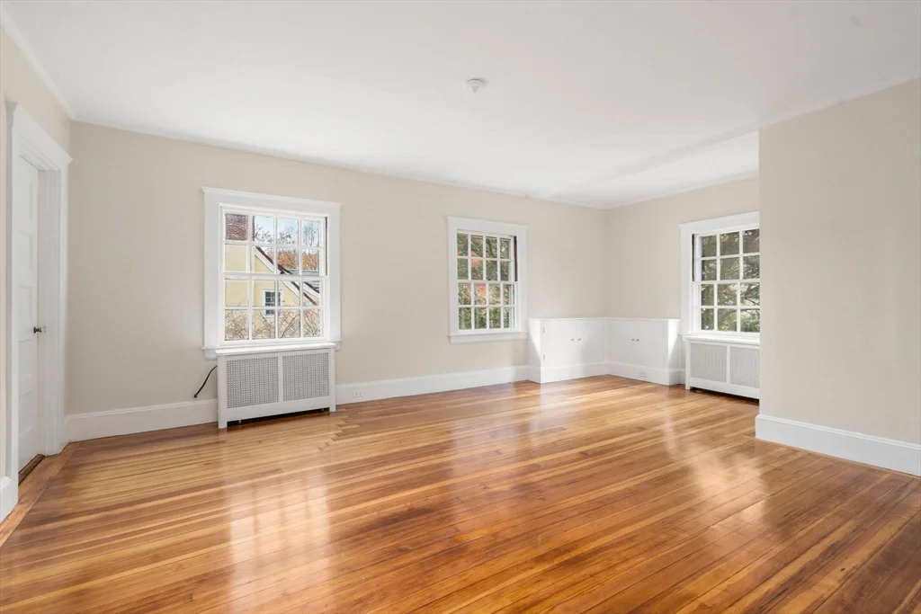 161 Clinton Rd, Fisher Hill