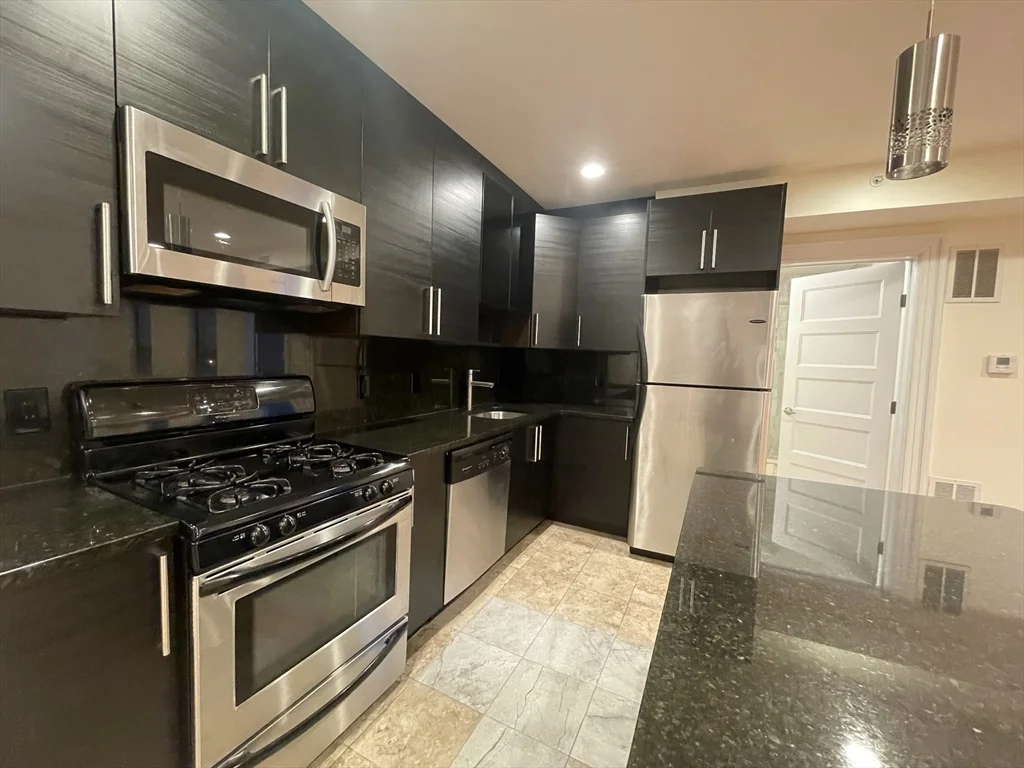 1616 Beacon St, Corey Hill