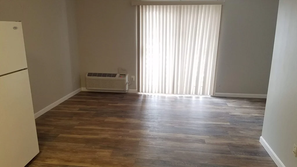 40 Cochituate Rd, Framingham