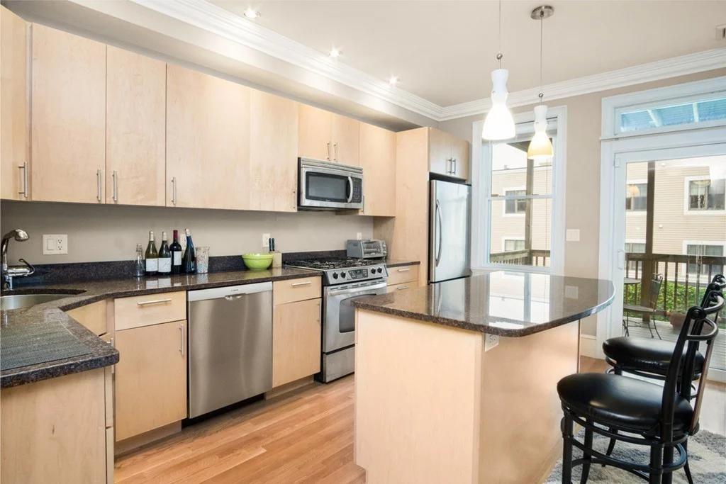 580 East 3rd St, South Boston